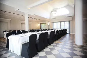 Dom wolnostojący 600,00 m², Tarczyn, Sprzedaż