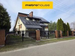 Dom wolnostojący 200,00 m², Piszczac, Sprzedaż