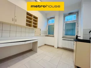 Lokal użytkowy 23,74 m², Krosno, Wynajem
