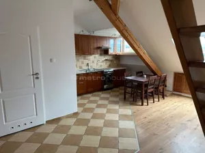 Mieszkanie dwupokojowe 63,20 m², Jelenia Góra, Sprzedaż