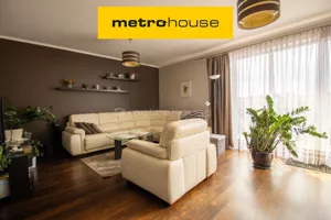 Mieszkanie dwupokojowe 62,70 m², Książenice, Sprzedaż