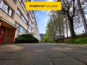 Mieszkanie dwupokojowe 44,30 m², Oleśnica, Skłodowskiej-Curie, Sprzedaż