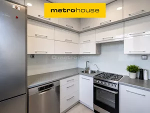 Mieszkanie trzypokojowe 61,50 m², Tarnowskie Góry, Bałkańska, Sprzedaż