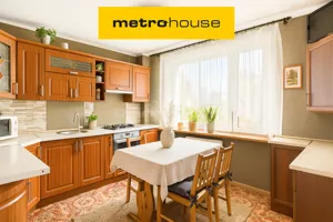 Mieszkanie trzypokojowe 73,10 m², Bronisze, Kwiatowa, Sprzedaż