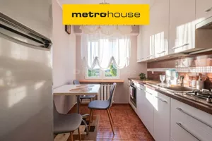 Mieszkanie trzypokojowe 48,30 m², Bielsk Podlaski, Mickiewicza, Sprzedaż