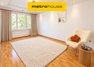 Mieszkanie trzypokojowe 55,60 m², Stalowa Wola, Partyzantów, Sprzedaż