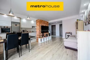Mieszkanie trzypokojowe 66,49 m², Olecko, Plac zamkowy, Sprzedaż