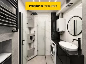 Mieszkanie trzypokojowe 43,25 m², Katowice, Sikorskiego, Sprzedaż