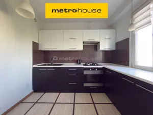 Mieszkanie trzypokojowe 67,80 m², Żyrardów, Sprzedaż
