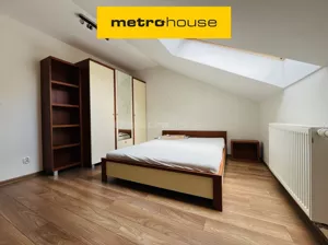 Mieszkanie trzypokojowe 74,60 m², Krosno, Wynajem