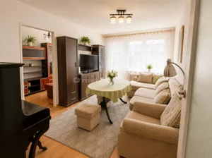 Mieszkanie czteropokojowe 56,82 m², Ustka, Legionów, Sprzedaż