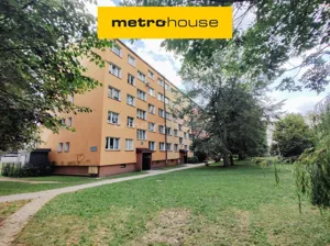 Mieszkanie czteropokojowe 65,10 m², Bystrzyca Kłodzka, Osiedle Szkolne, Sprzedaż