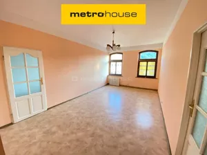 Mieszkanie czteropokojowe 92,35 m², Nowa Ruda, Rynek, Sprzedaż