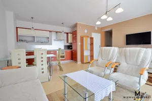 Mieszkanie dwupokojowe 61,80 m², Kołobrzeg, Muszelkowa, Sprzedaż