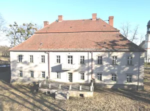 Dom dworek 1 200,00 m², Radłów, Sprzedaż