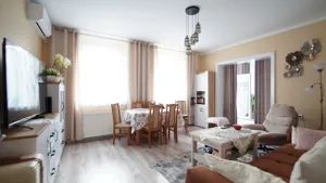 Mieszkanie trzypokojowe 98,75 m², Krapkowice, Sprzedaż
