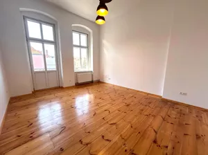 Mieszkanie dwupokojowe 76,05 m², Świdnica, Rynek, Sprzedaż
