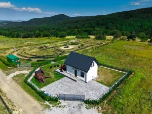 Dom wolnostojący 60,00 m², Dębowina, Sprzedaż