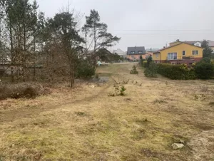 Działka przy ścianie lasu w Gościcinie