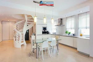 Mieszkanie czteropokojowe 106,70 m², Poznań, Winogrady, Śpiewaków, Sprzedaż