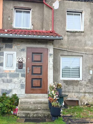 Mieszkanie trzypokojowe 85,00 m², Łomnica, Sprzedaż