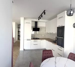 Mieszkanie trzypokojowe 80,00 m², Warszawa, Wawer, Wiązana, Wynajem