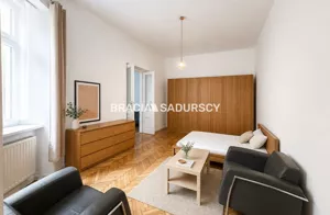 Mieszkanie dwupokojowe 76,40 m², Kraków, Stare Miasto, Śródmieście, św. Sebastiana, Sprzedaż