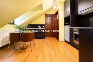 Mieszkanie dwupokojowe 37,50 m², Kraków, Podgórze, Wielicka, Sprzedaż
