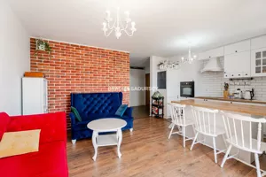 Mieszkanie trzypokojowe 66,77 m², Kraków, Czyżyny, Aleja Pokoju, Sprzedaż