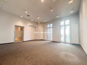 Mieszkanie trzypokojowe 57,00 m², Kraków, Stare Miasto, Karmelicka, Wynajem