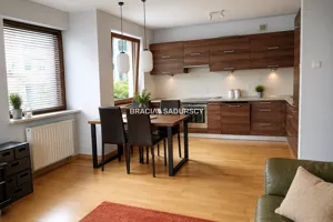 Mieszkanie trzypokojowe 63,00 m², Kraków, Dębniki, prof. Michała Bobrzyńskiego, Wynajem