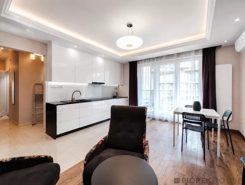 3 pokoje, mieszkanie 55,00 m², piętro 1, oferta nr , 92020/6624/OMS, Ząbki, Powstańców