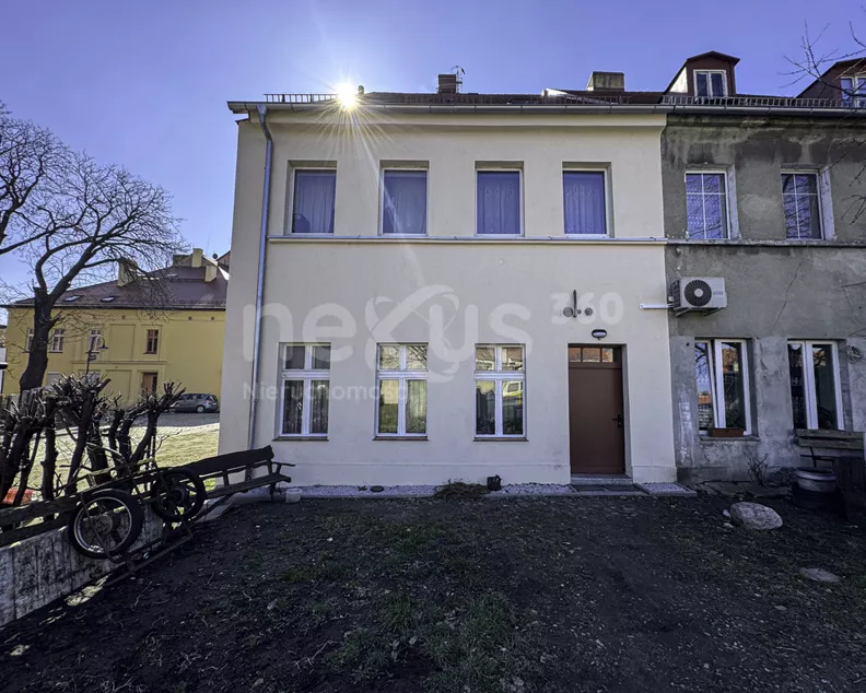 3 pokoje, mieszkanie 50,50 m², piętro 1, oferta nr , 56/17137/OMS, Prusice, Rynek