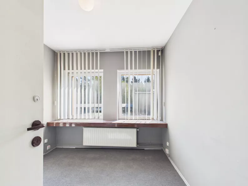 Biuro 8,50 m², oferta nr , REMAX-234-BW-DUO001, Nowy Targ, Ludźmierska