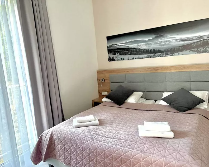 3 pokoje, mieszkanie 51,00 m², piętro 3, oferta nr , 12606/3186/OMS, Stronie Śląskie