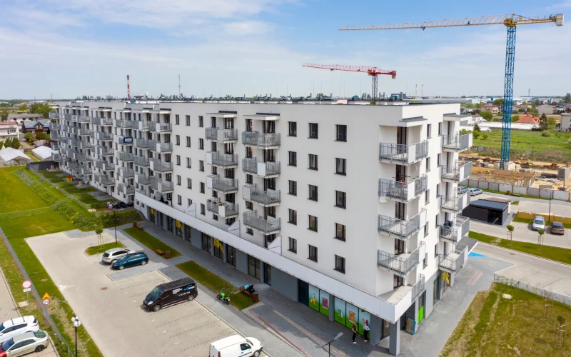 Pierwsze półrocze 2025 na rynku nieruchomości: Odbudowa, wyzwania i nadzieje na przyszłość