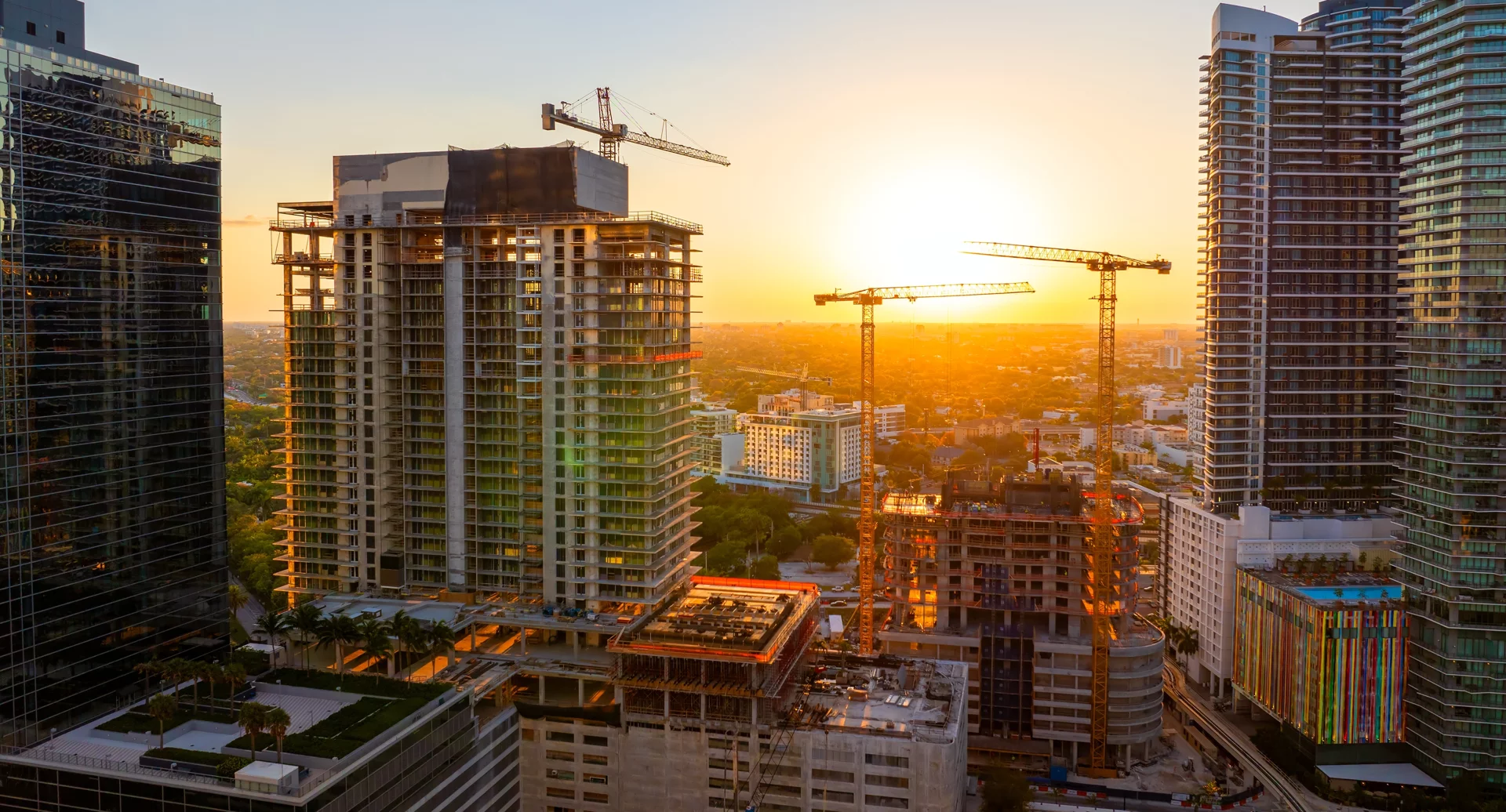 Trendy w projektowaniu wnętrz luksusowych apartamentów