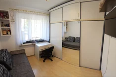 Mieszkanie na sprzedaż, 57,07 m², 3 pokoje, parter, oferta nr DERE614