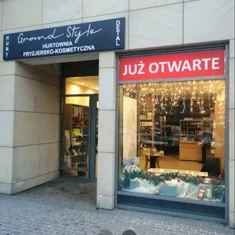 Lokal użytkowy na sprzedaż 49,00 m², oferta nr 200/6700/OLS