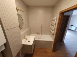 835985 - zdjęcie nr 4