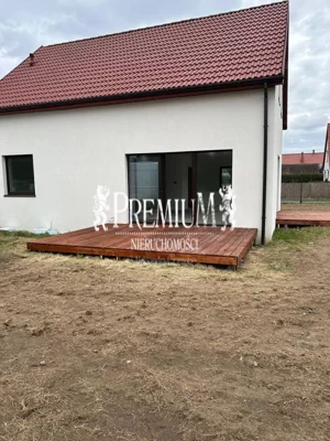 Dom wolnostojący 144,00 m², Uraz, Sprzedaż