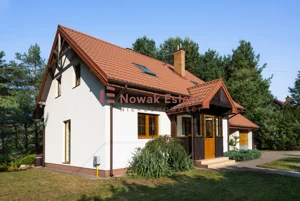 Dom wolnostojący 143,00 m², Lewickie, Sprzedaż