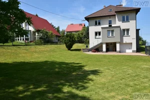 Dom wolnostojący 240,00 m², Bochnia, Łychów, Sprzedaż