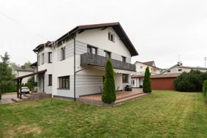Dom wolnostojący 551,91 m², Kobyłka, Kwiatowa, Sprzedaż