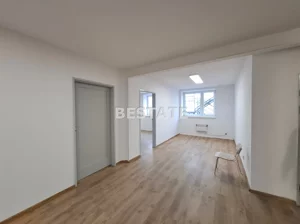 Biuro 95,30 m², Pabianice, Wynajem