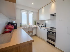 Mieszkanie trzypokojowe 62,00 m², Tarnów, Sprzedaż
