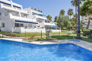Mieszkanie trzypokojowe 136,00 m², Hiszpania, Nueva Andalucia, Sprzedaż
