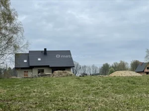 Dom wolnostojący 178,50 m², Wołucza, Sprzedaż