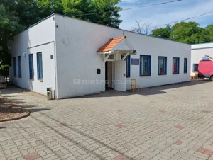 Obiekt 1 038,00 m², Łódź, Górna, Sprzedaż