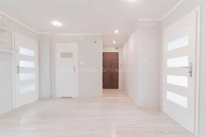 Mieszkanie trzypokojowe 42,90 m², Bielsk Podlaski, Sienkiewicza, Sprzedaż